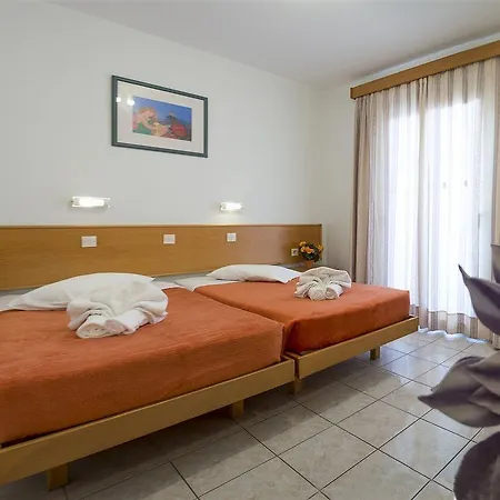 Erato & Lägenhetshotell Kos