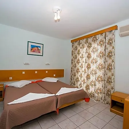 Erato Studios&apartments 3*