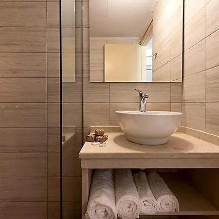 Erato Studios&apartments Aparthotel