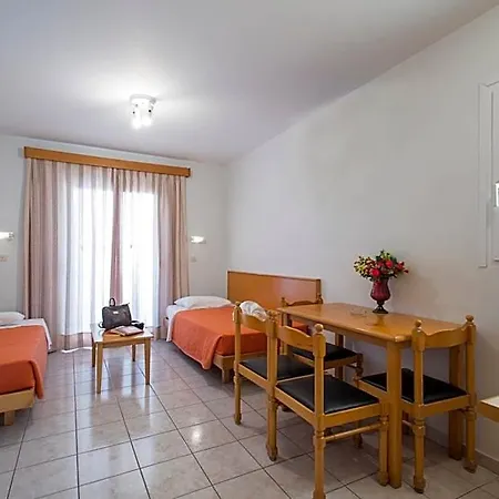 Erato Studios&apartments 3*