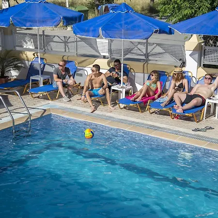 Erato Studios&apartments Aparthotel 3*