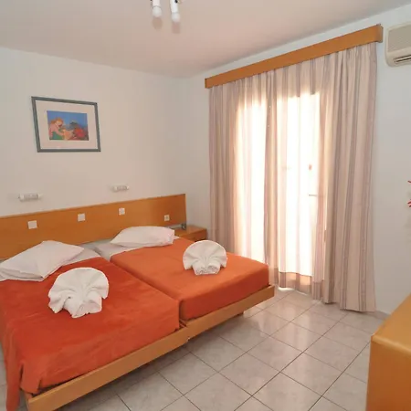 Erato Studios&apartments 3*