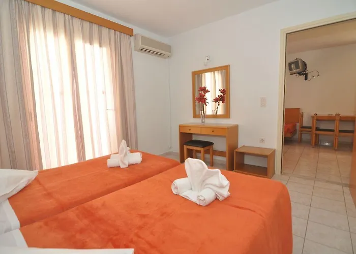 Erato Studios&apartments