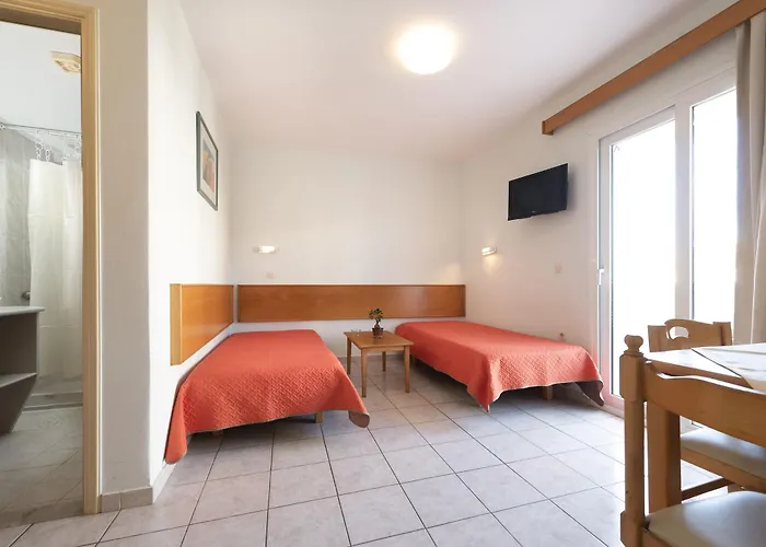 Erato Studios&apartments