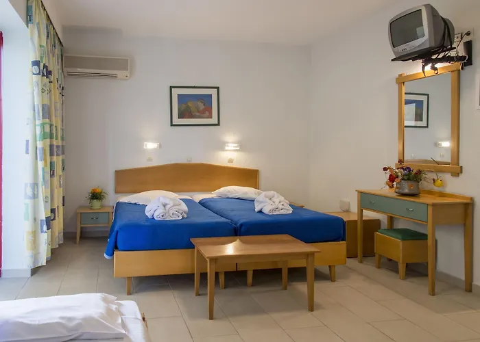 Erato Studios&apartments