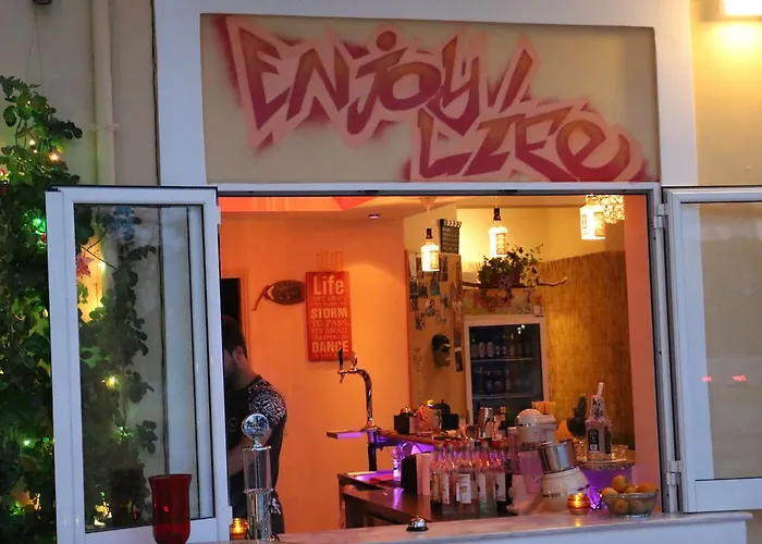 Ξενοδοχείο με διαμερίσματα Erato & Κως Πόλη