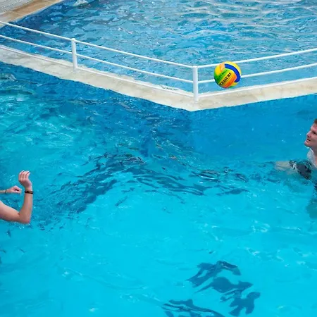 Apart-hotel Erato &